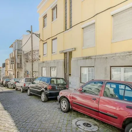 Barbosa River Views * リスボン